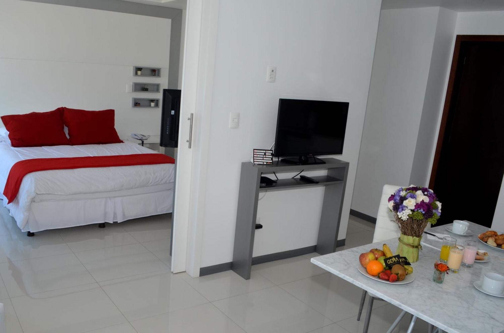 מונטווידאו Hotel Gema Luxury Suites חדר תמונה